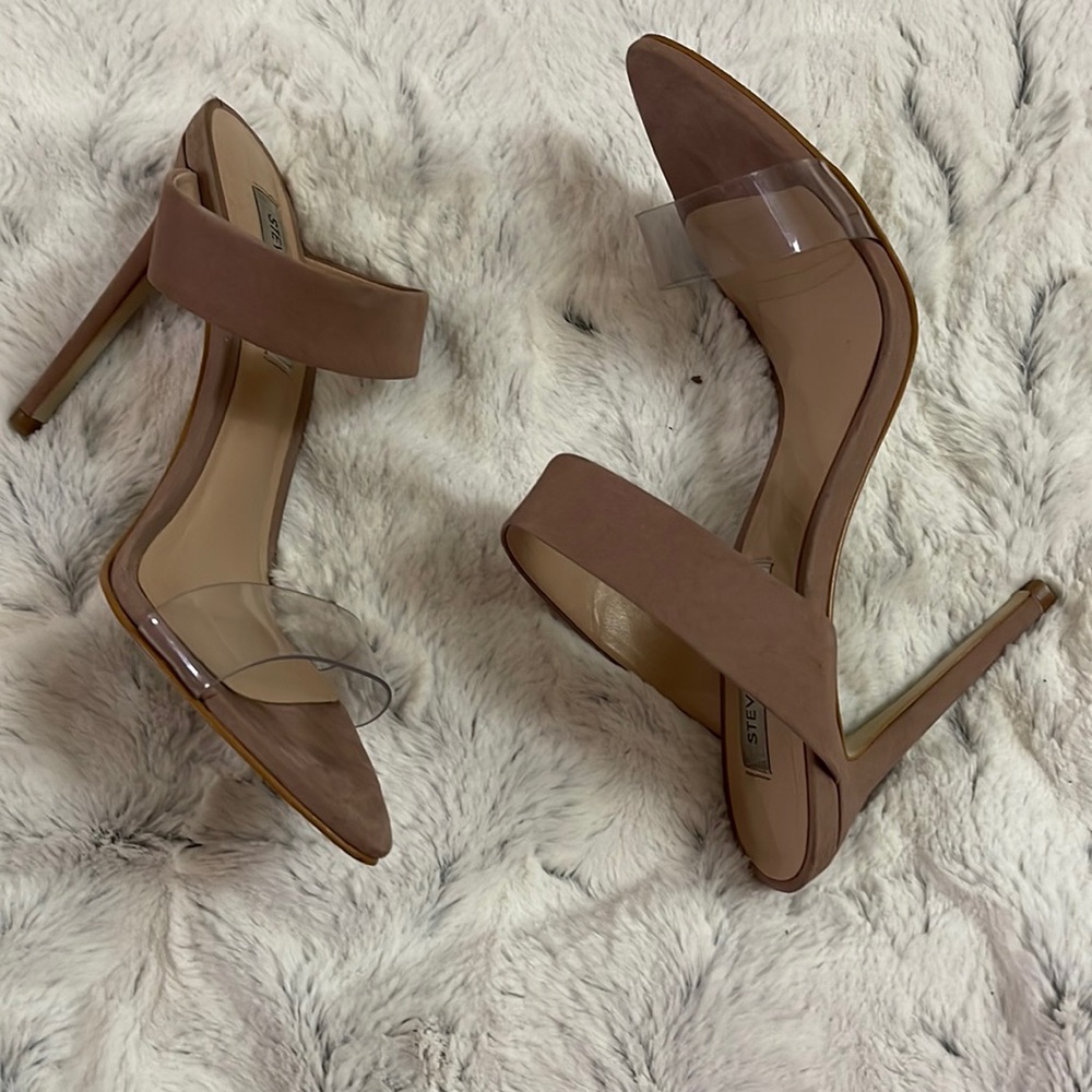Pre owned Steve Madden size 8 US